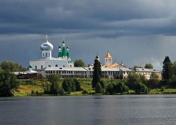 Вид Свято-Троицкого Александро-Свирского монастыря